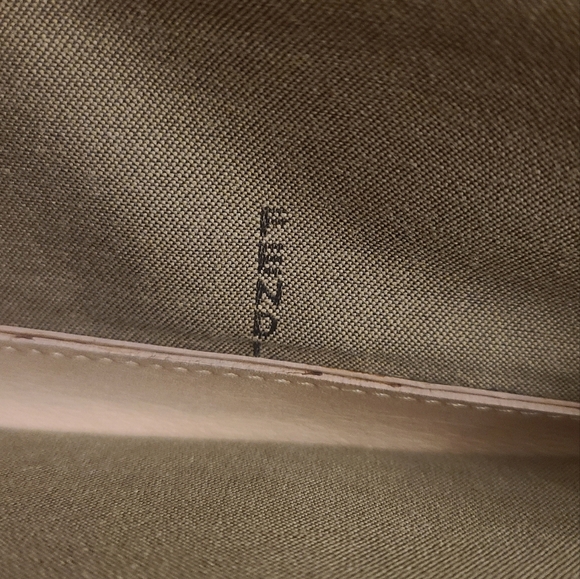 FENDI authentic pink leather wallet with unbranded gold chain - Picture 8 of 14